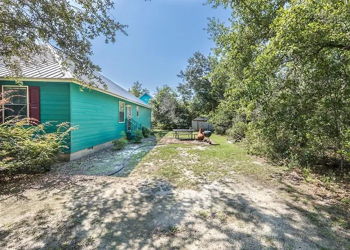 Holiday home 4-br House-wifi-pet-friendly