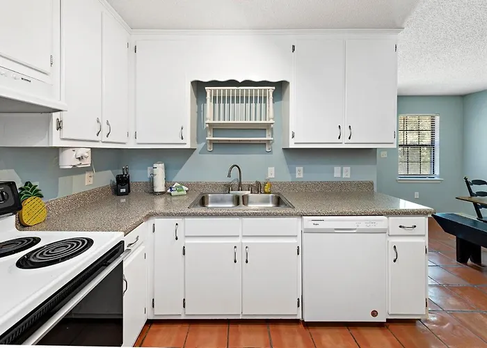 Holiday home 4-br House-wifi-pet-friendly