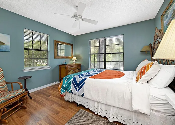 4-br House-wifi-pet-friendly